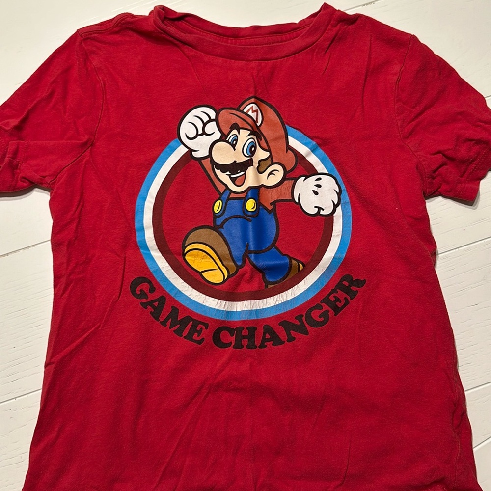 10/$10 super Mario shirt medium 8
